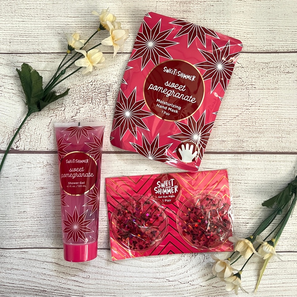 Sweet & Shimmer Shower Gel Eye Mask Hand Mask Bundle